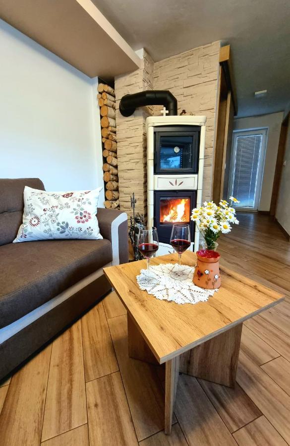 Gartnar Home -Hiska S Pridihom Domacnosti In Pogledom Na Hribe. Radovljica Exteriör bild